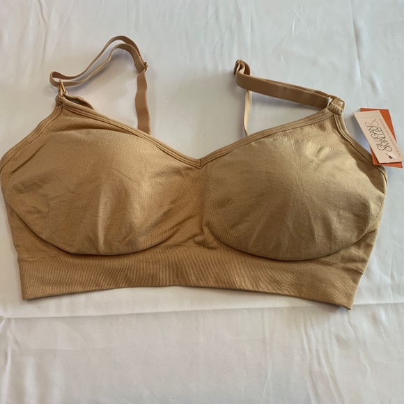 Gilligan & O'Malley Other - Gilligan & O'Malley Size XL Tan Nursing Bra (E) Gilligan & O'Malley Other - Gilligan & O'Malley Size XL Tan Nursing Bra (E)